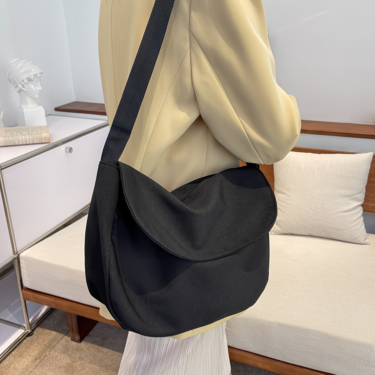 Valentina | Borsa a Tracolla in Nylon con Bottone Magnetico