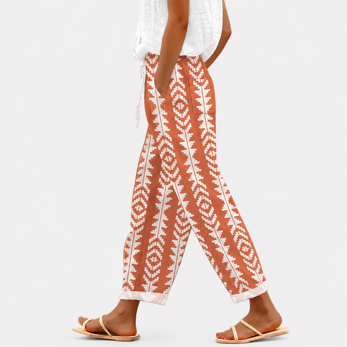 Pantaloni larghi per donne