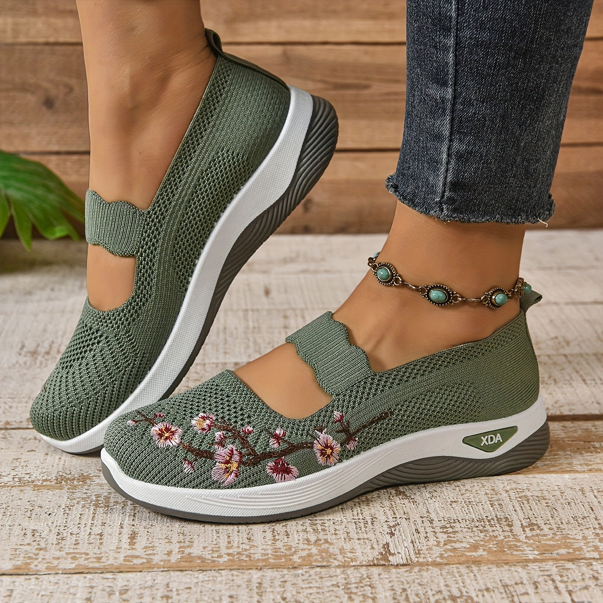Aurore | Baskets en maille avec broderie florale