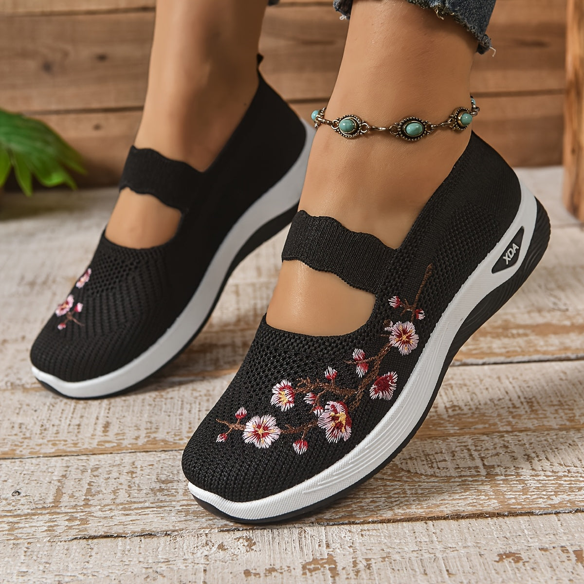 Aurore | Baskets en maille avec broderie florale
