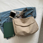 Valentina | Borsa a Tracolla in Nylon con Bottone Magnetico