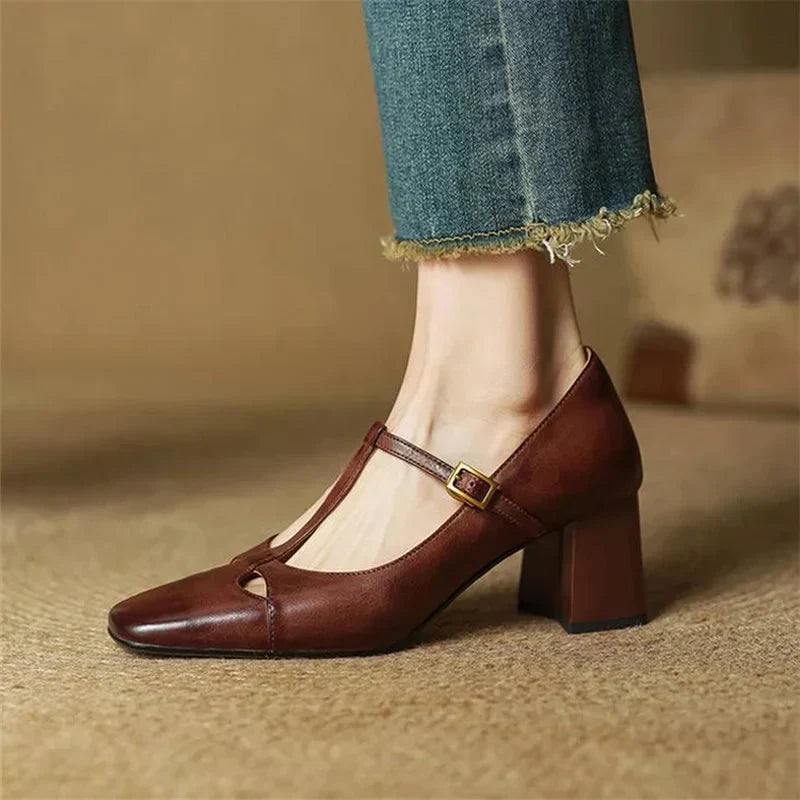 Elena | Tacchi T-Strap Senza Tempo