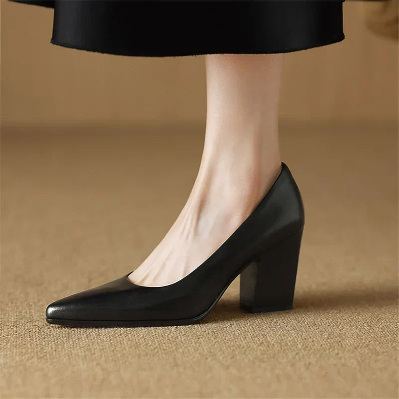 Vivienne | Pump con Tacco Blocco Senza Tempo