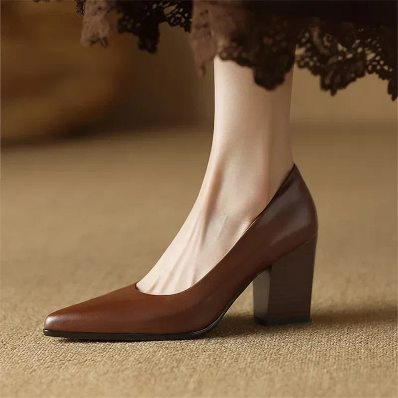Vivienne | Pump con Tacco Blocco Senza Tempo
