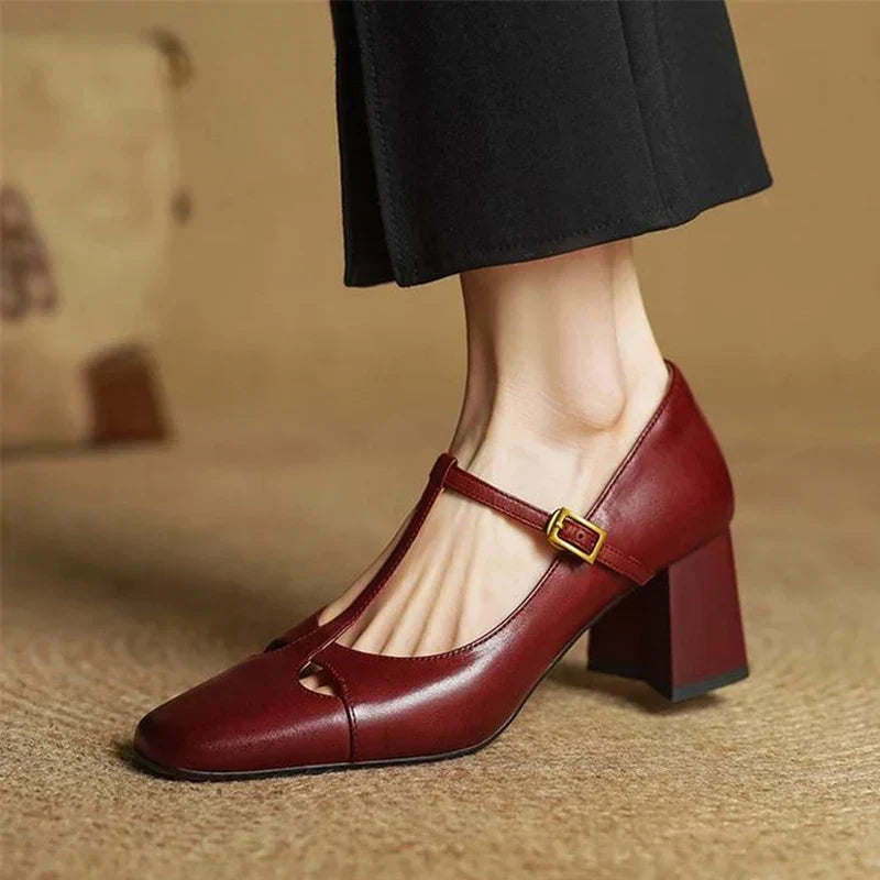 Elena | Tacchi T-Strap Senza Tempo