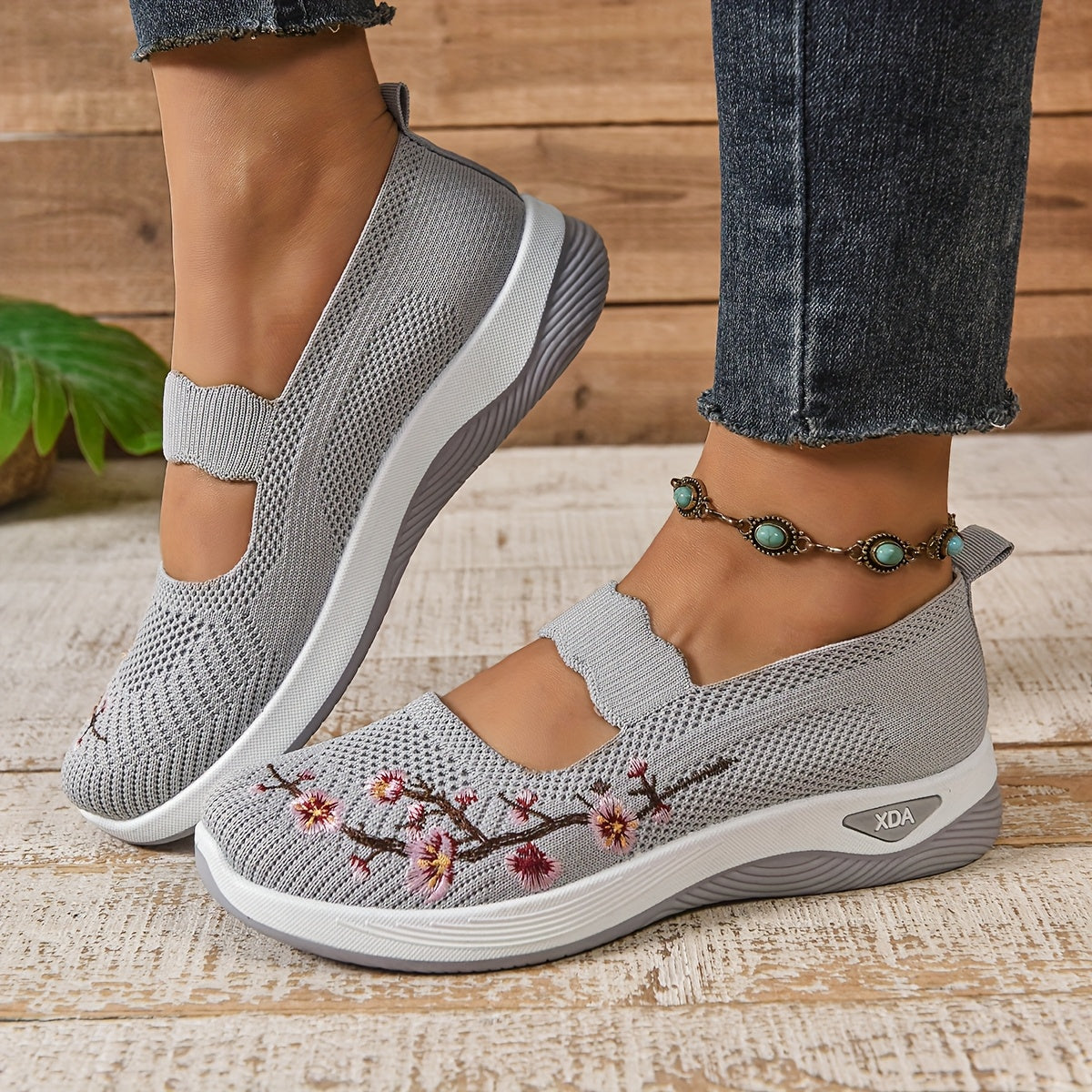 Aurore | Baskets en maille avec broderie florale