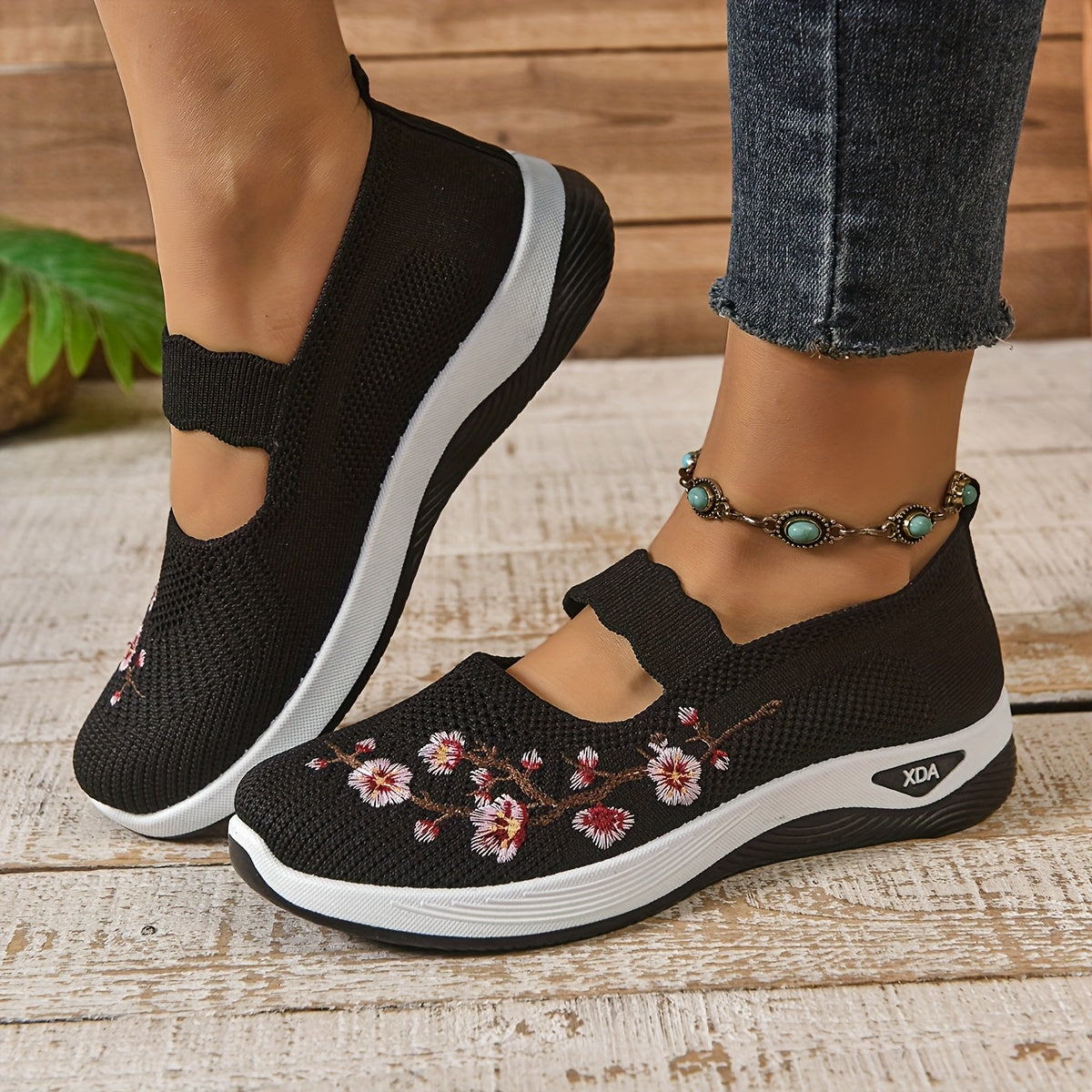 Aurore | Baskets en maille avec broderie florale
