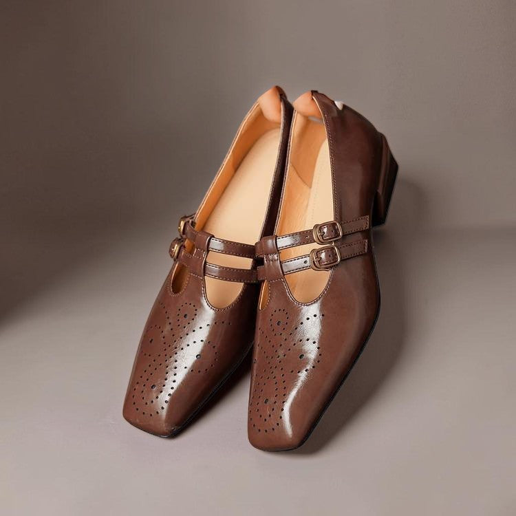 Estella | Décolleté Mary Jane con doppia cinturino e brogue