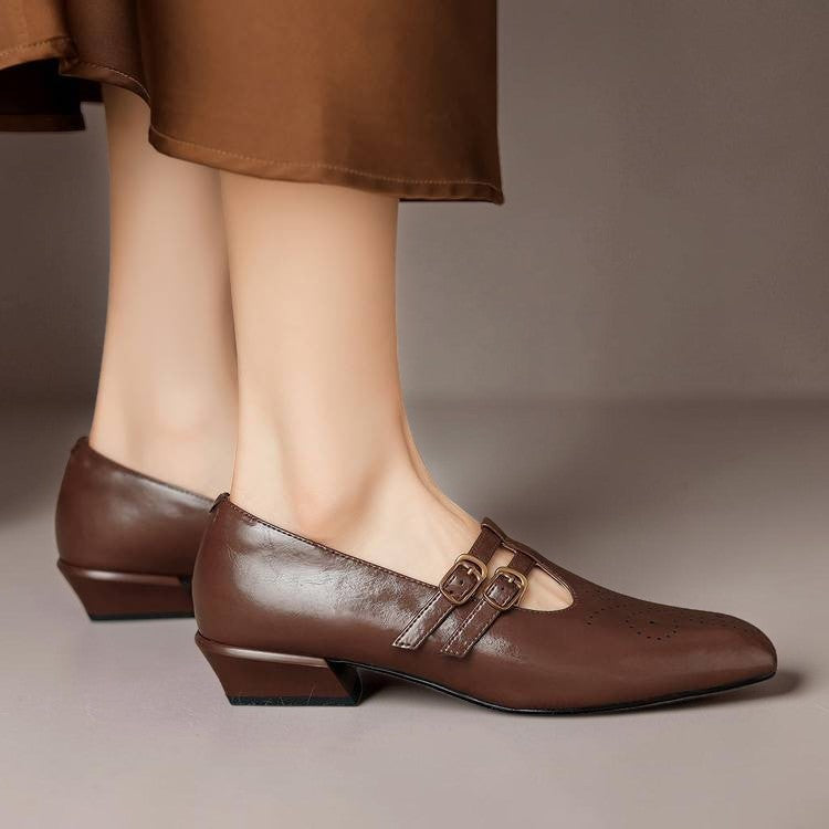 Estella | Décolleté Mary Jane con doppia cinturino e brogue