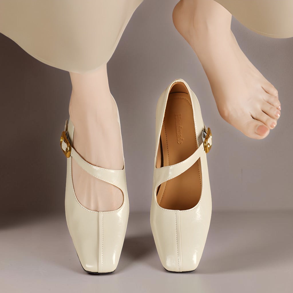 Giugno | Mary Jane Flats con Fibbia